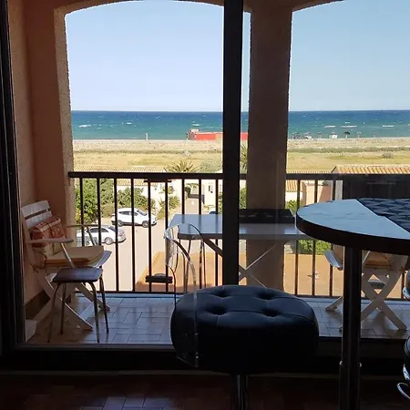 Les Jeux De La Apartment